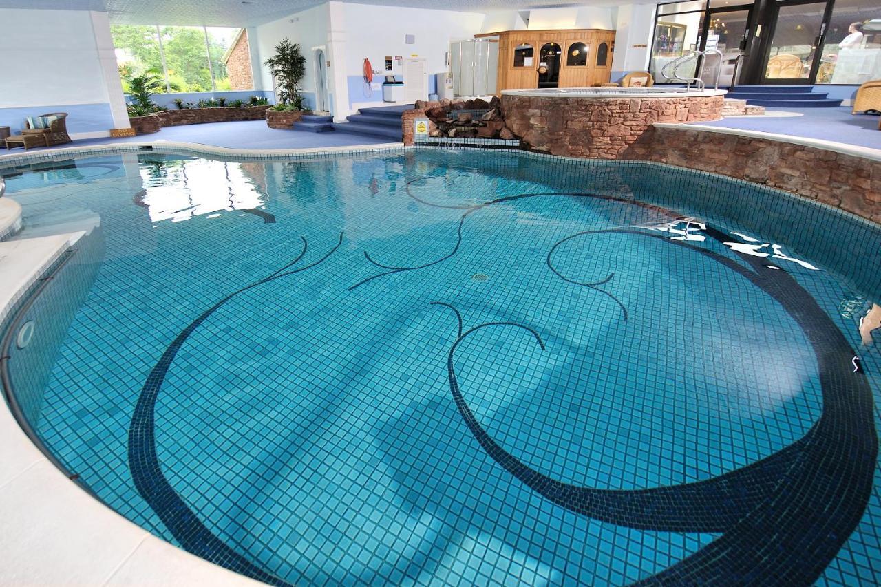 Cedar Falls Health Spa Taunton Bagian luar foto